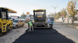 Asfalt Onarım Ekibi, Çalışmalarına Yeni Bir Nokta Daha Ekledi