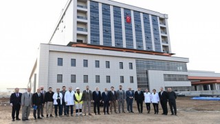 Başkan Görgel ve Vali Ünlüer, Ferhuş Sağlık Kompleksi’nde Yürütülen Çalışmaları Yerinde İnceledi