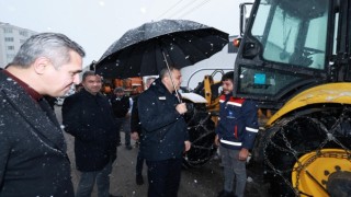 BAŞKAN TOPTAŞ, KARLA MÜCADELE ÇALIŞMALARINI SAHADA İNCELEDİ