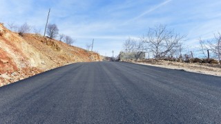 Büyükşehir, Çağlayancerit İstiklal Mahallesi’nde Asfalt Çalışmasını Tamamladı