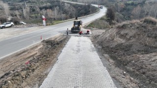 Büyükşehir, Onikişubat Kırsalında Bir Mahallenin Daha Ulaşımını İyileştirdi