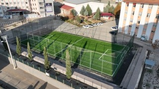 Gençlik Enerjisi Sahalara Taşınıyor; Şehre 35 Yeni Halısaha