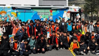 Mobil Kütüphane ile Kitapların Büyülü Dünyası Kırsala Taşındı