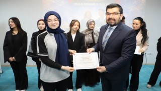 GENÇLER KÜRSÜDE DULKADİROĞLU İLÇE FİNALİ BÜYÜK HEYECANA SAHNE OLDU