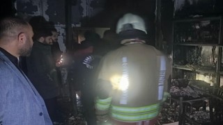 İşyeri yangınında 4 kişi dumandan etkilendi 