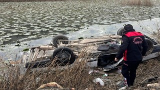 Otomobil Su Birikintisine Düştü: 78 Yaşındaki Sürücü Hayatını Kaybetti