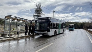 Büyükşehir, Bayramda Mezarlık Ziyaretlerini Ulaşım Desteğiyle Kolaylaştırdı