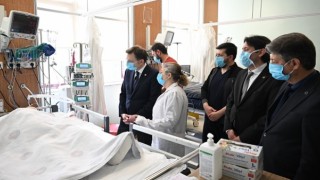 AK Parti Sağlık Politikalarından Sorumlu Genel Başkan Yardımcısı Halit Yerebakan, KSÜ Tıp Fakültesi Hastanesi’nde Yaralıları Ziyaret Etti