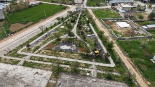 Büyükşehir, Göksun’da Cevher Dudayev ve Köroğlu Parklarını Modern Yaşam Alanına Dönüştürüyor