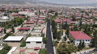 Büyükşehir, Dulkadiroğlu Haydarbey Caddesini Sıcak Asfaltla Buluşturuyor