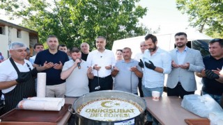 Başkan Toptaş, Dönüklü Mahallesi sakinleriyle aşure sofrasında buluştu