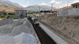 Büyükşehir, Göksun Kırsalındaki 5 Kilometrelik Yolu Yeniliyor