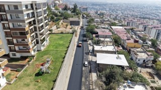 Büyükşehir, Kâtip Çelebi Caddesi’nde Asfalt Mesaisini Sürdürüyor