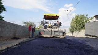 Büyükşehir, Onikişubat Kırsalında Yol Yatırımlarını Artırarak Sürdürüyor